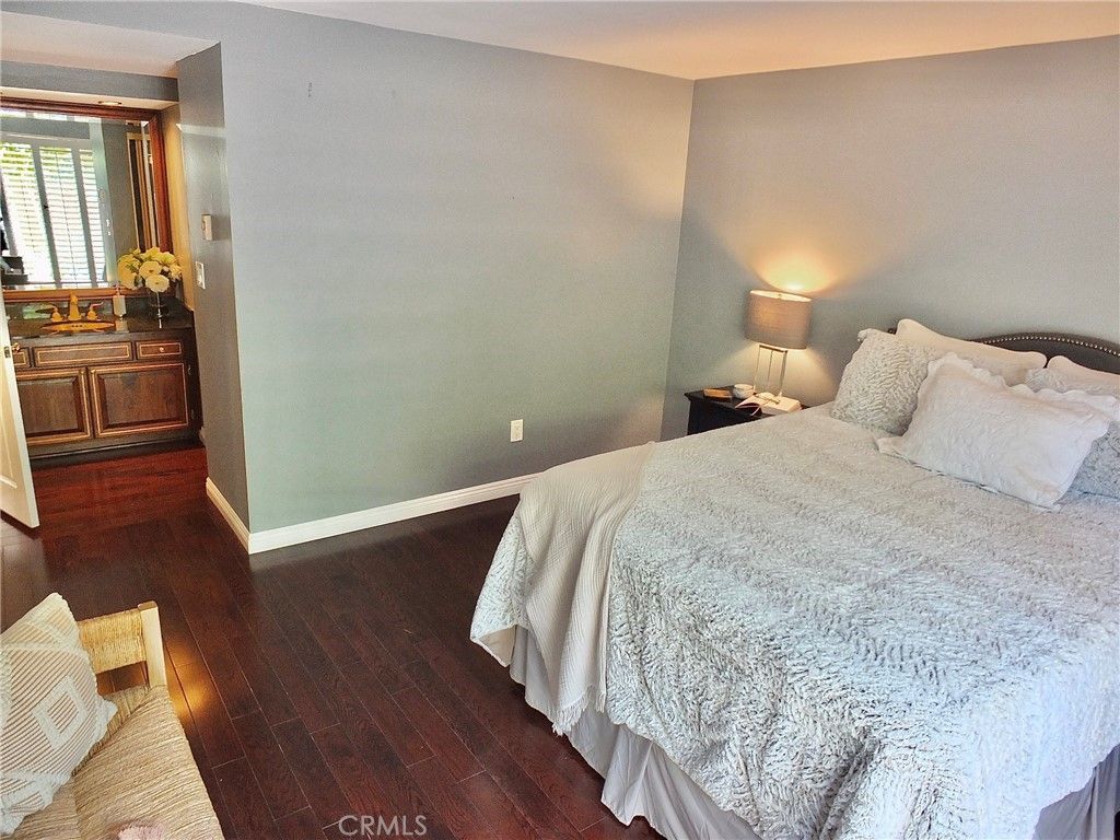 listing image 130728786779450373262