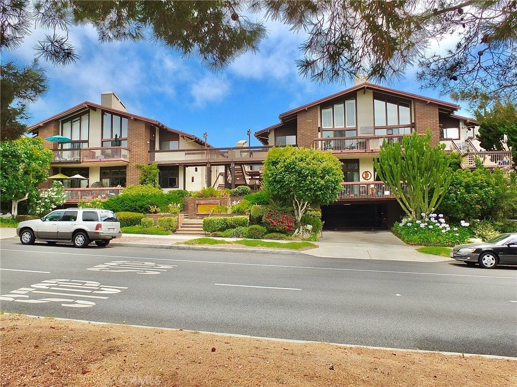 listing image 130726762490560382931