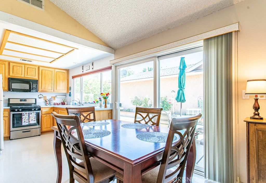listing image 130723215799004103410