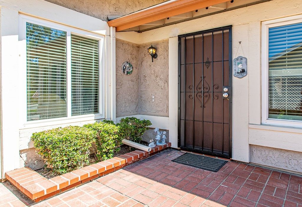 listing image 130723681134547885394