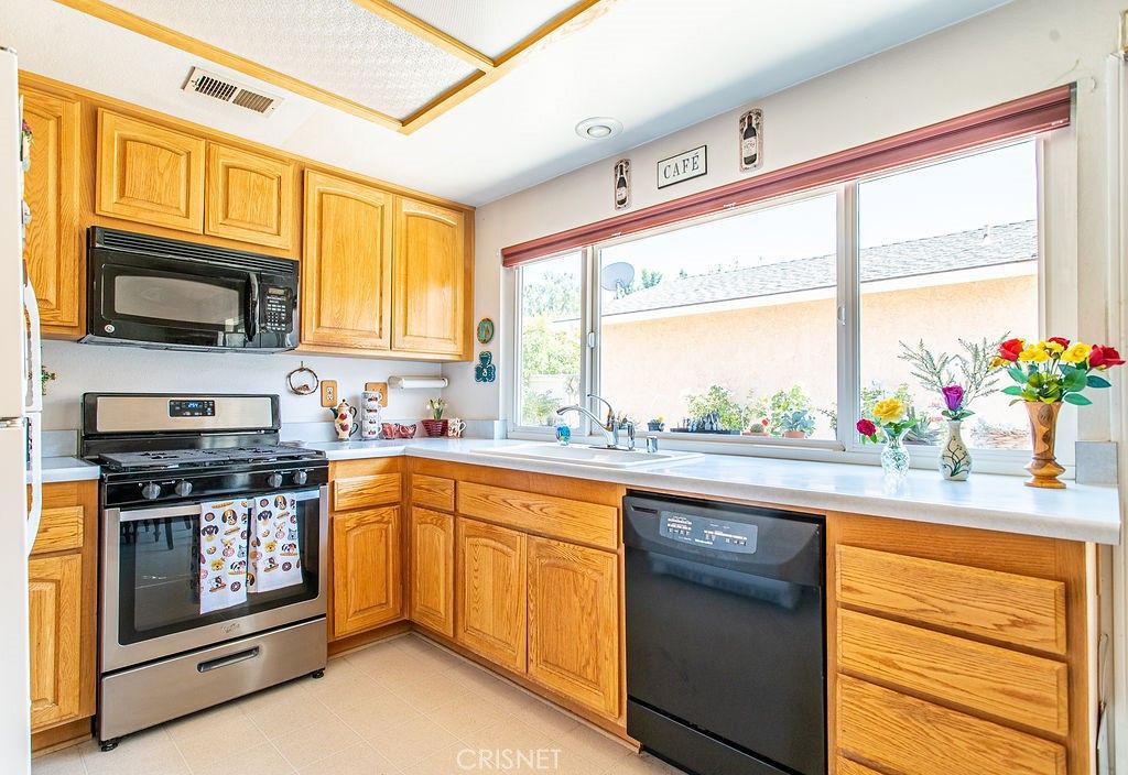 listing image 130725674222059191960