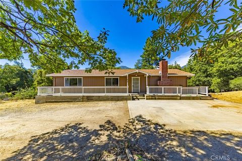 A home in Mariposa