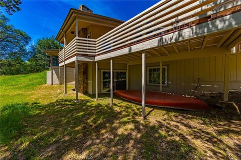 A home in Mariposa