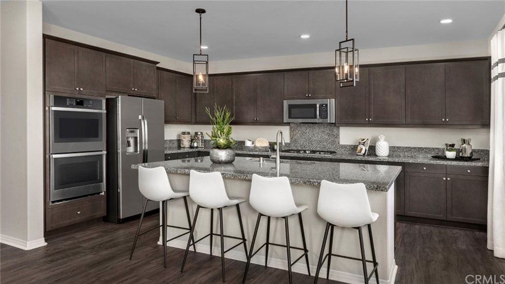 listing image 130729935799212907139