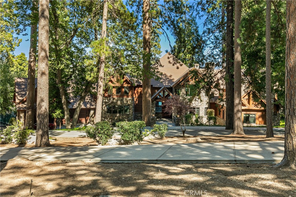 Arrowhead Woods (AWHW) - Residential