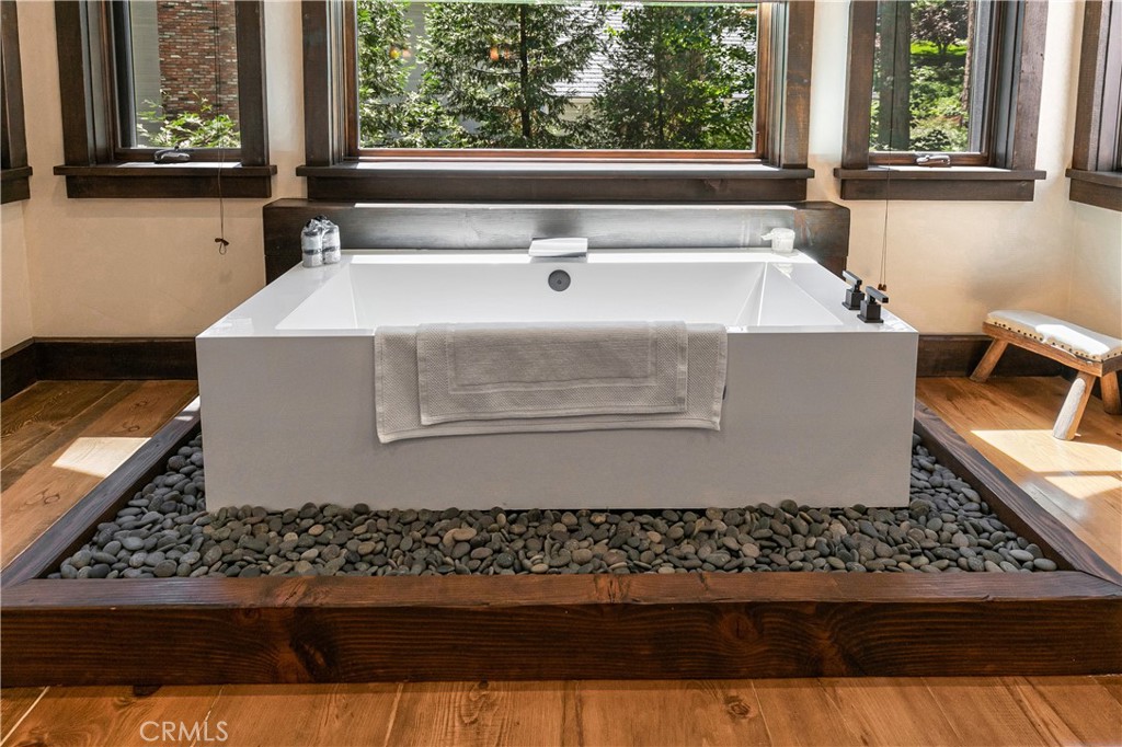 Arrowhead Woods (AWHW) - Residential