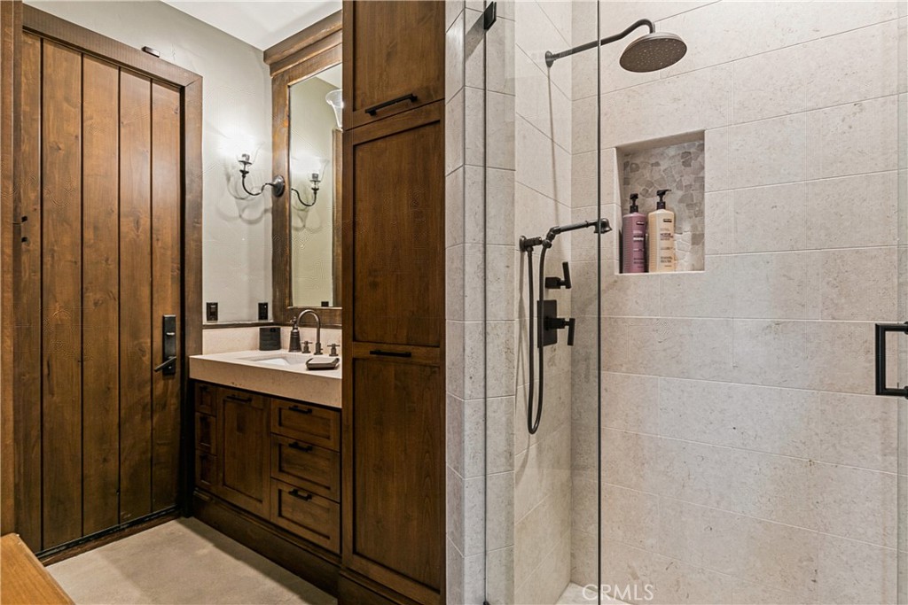 Arrowhead Woods (AWHW) - Residential