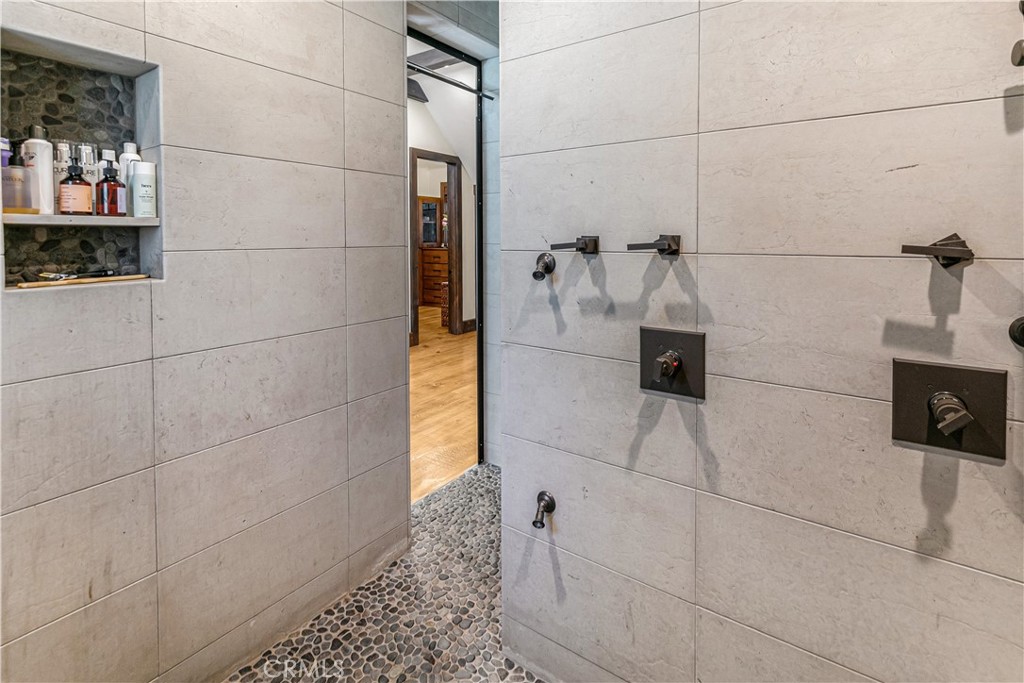 Arrowhead Woods (AWHW) - Residential