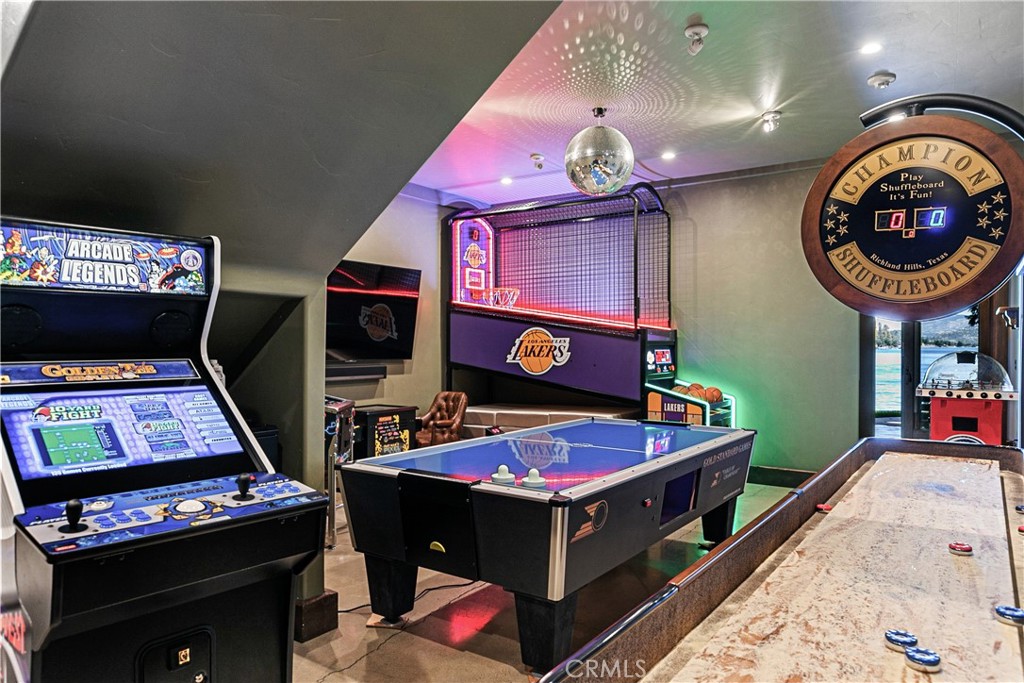 Arrowhead Woods (AWHW) - Residential