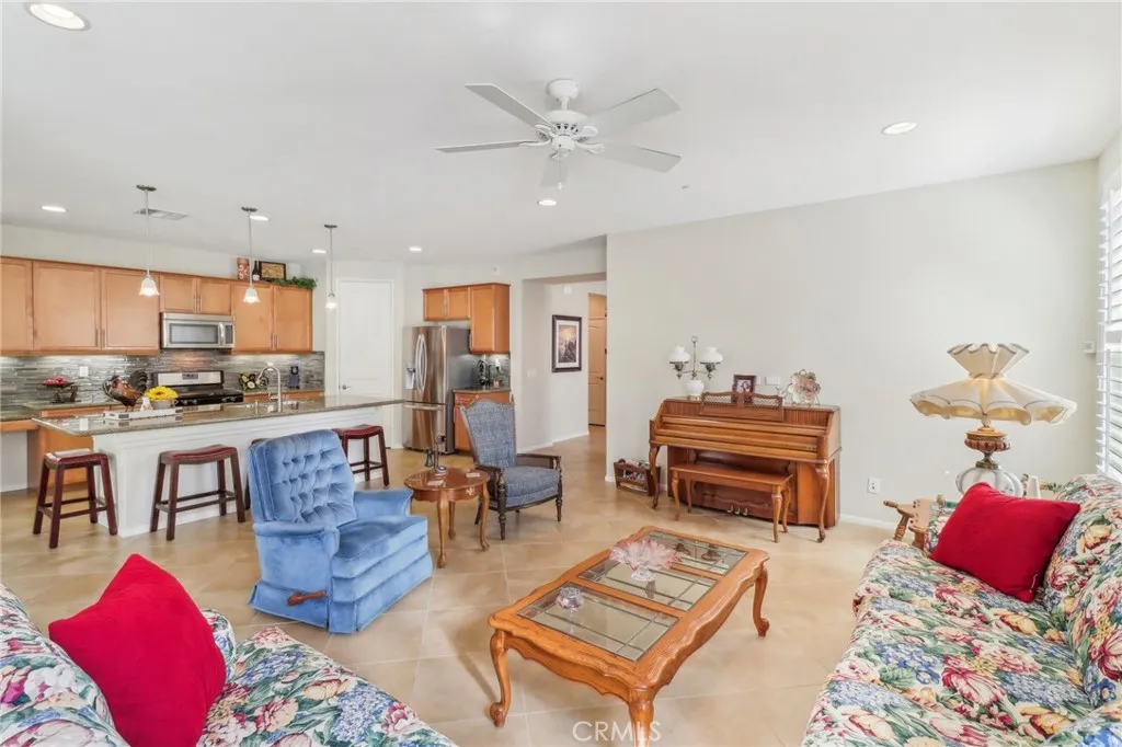 Hemet, California 92545, United States, 2 Bedrooms Bedrooms, ,2 BathroomsBathrooms,Residential,Active,86642