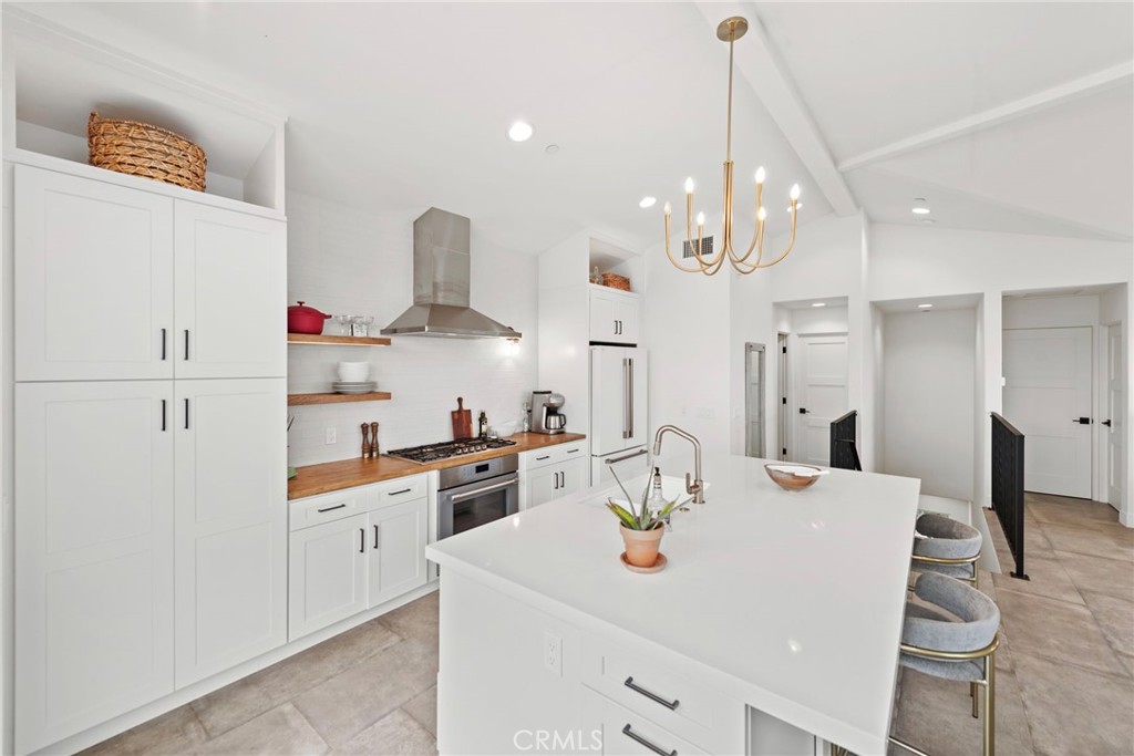 1410 Calle Mirador