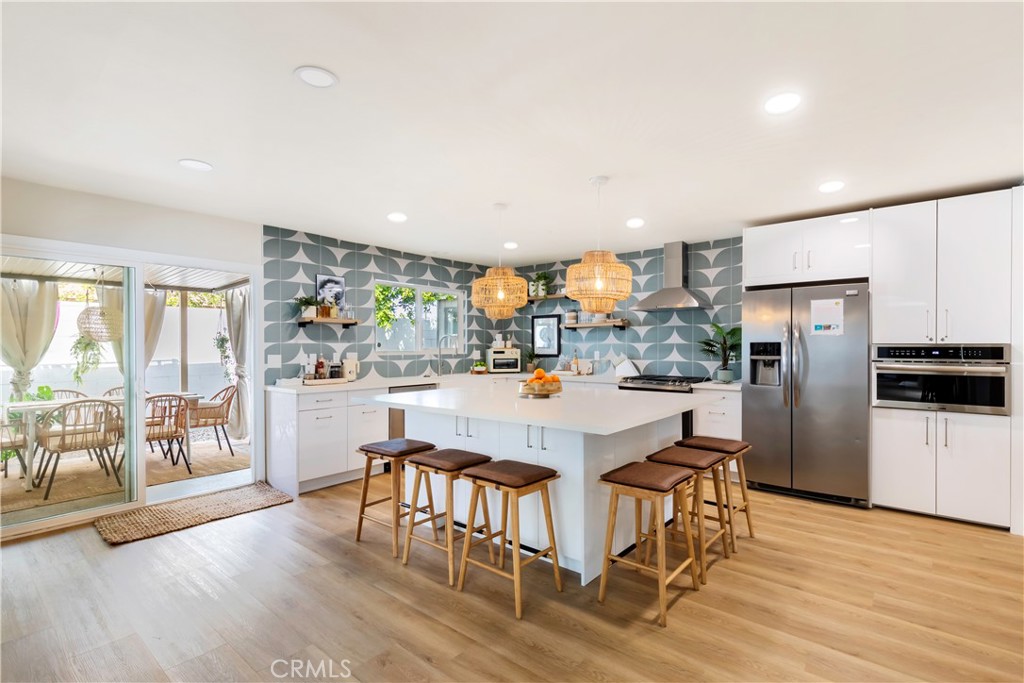 482 W Sepulveda Road