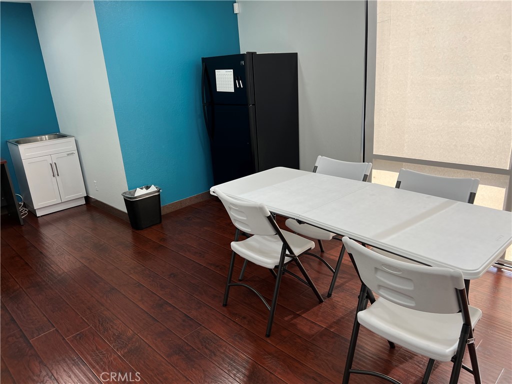 Properties 4 845 Meridian Street 9