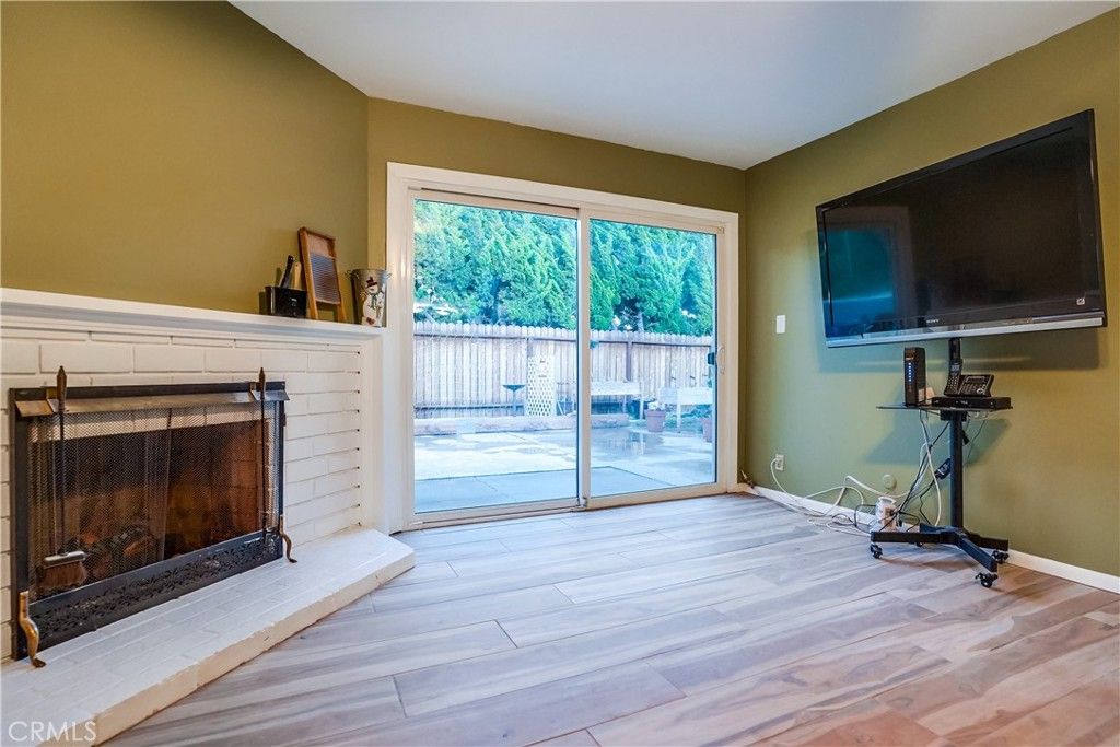 listing image 130723764196376304634