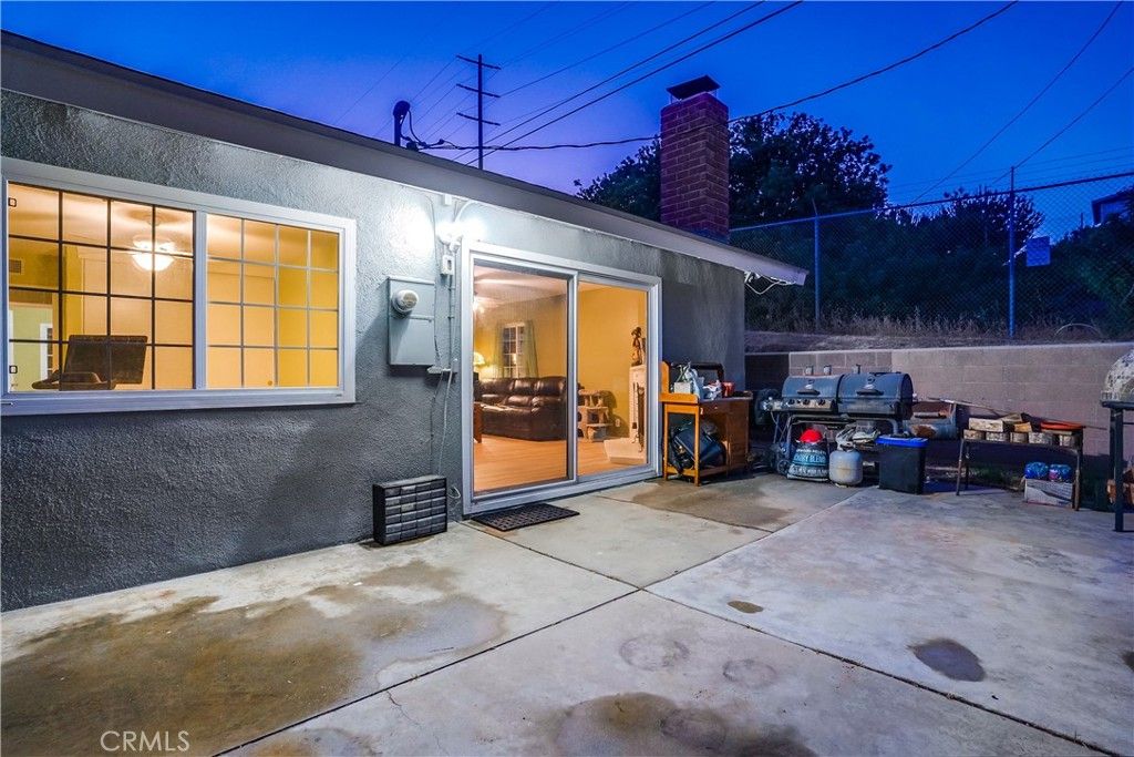listing image 130728335492838427241