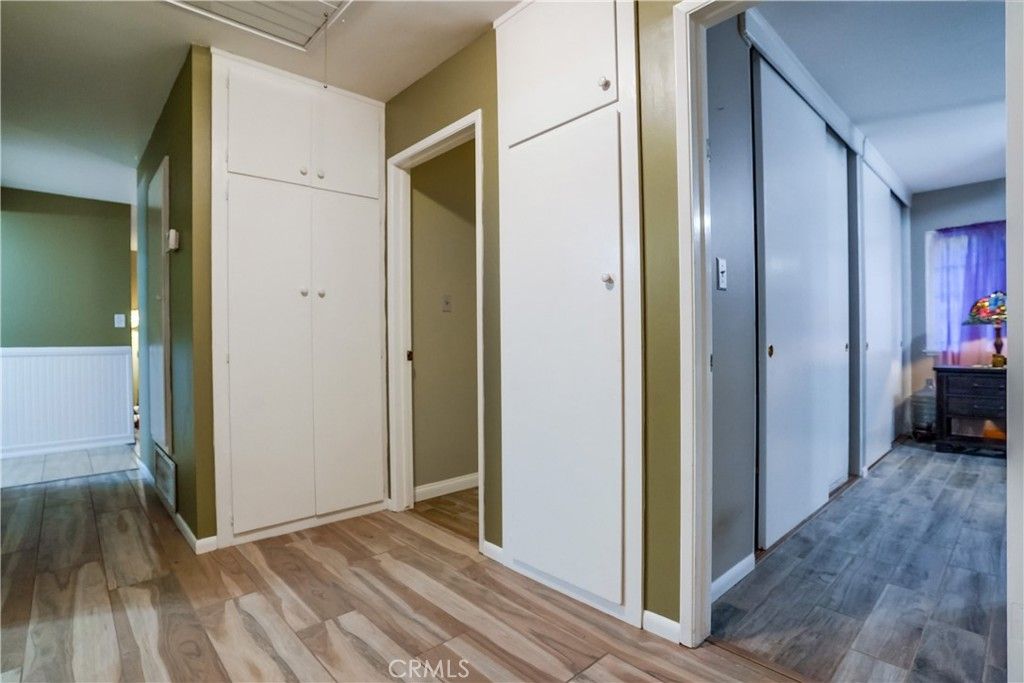 listing image 130722703656326529348
