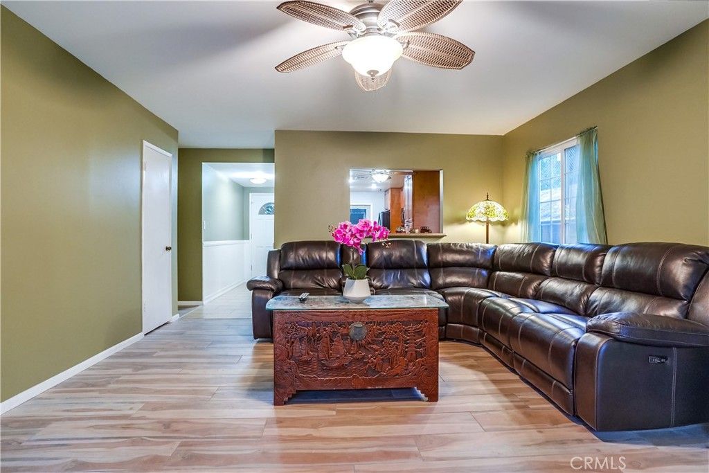 listing image 130722794187230258974