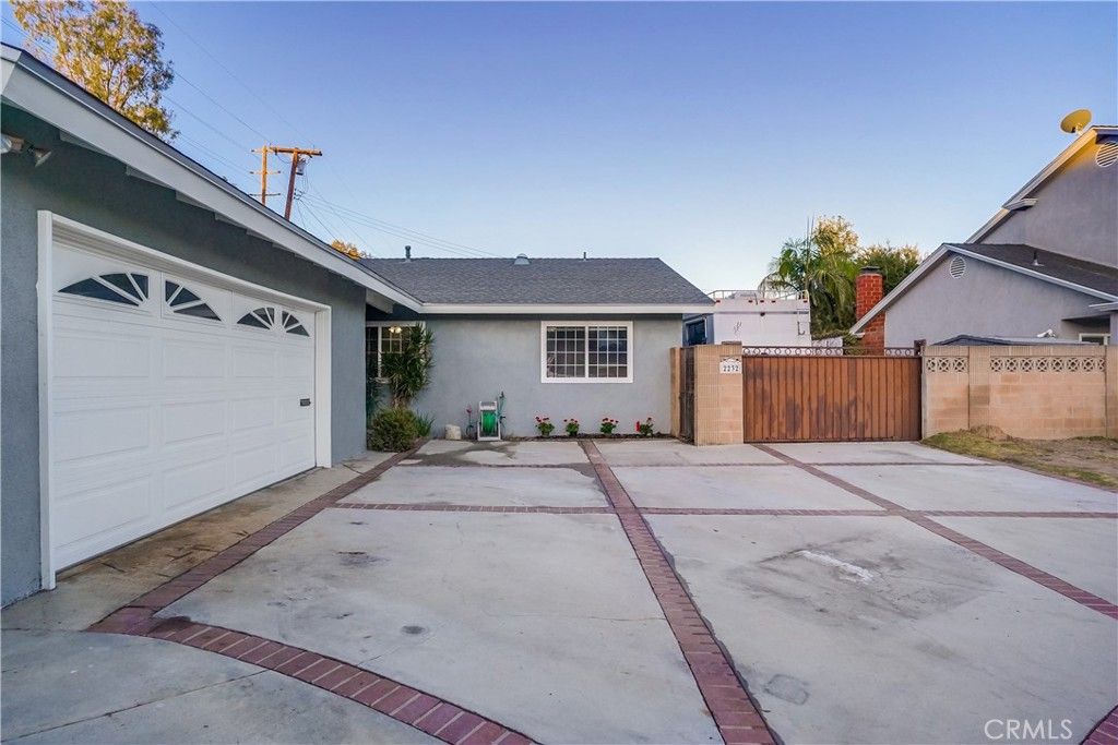 listing image 130720984165656699571