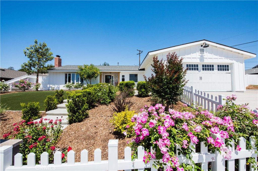 listing image 130729878636838196199