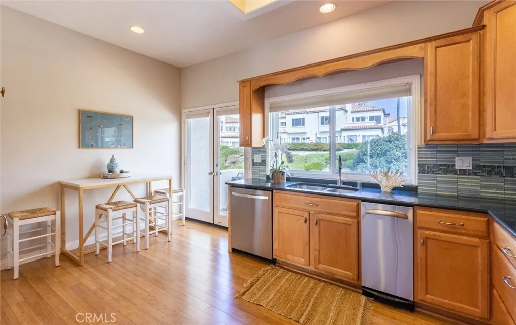 Dana Point, California 92629, United States, 2 Bedrooms Bedrooms, ,2 BathroomsBathrooms,Residential,Active,73006