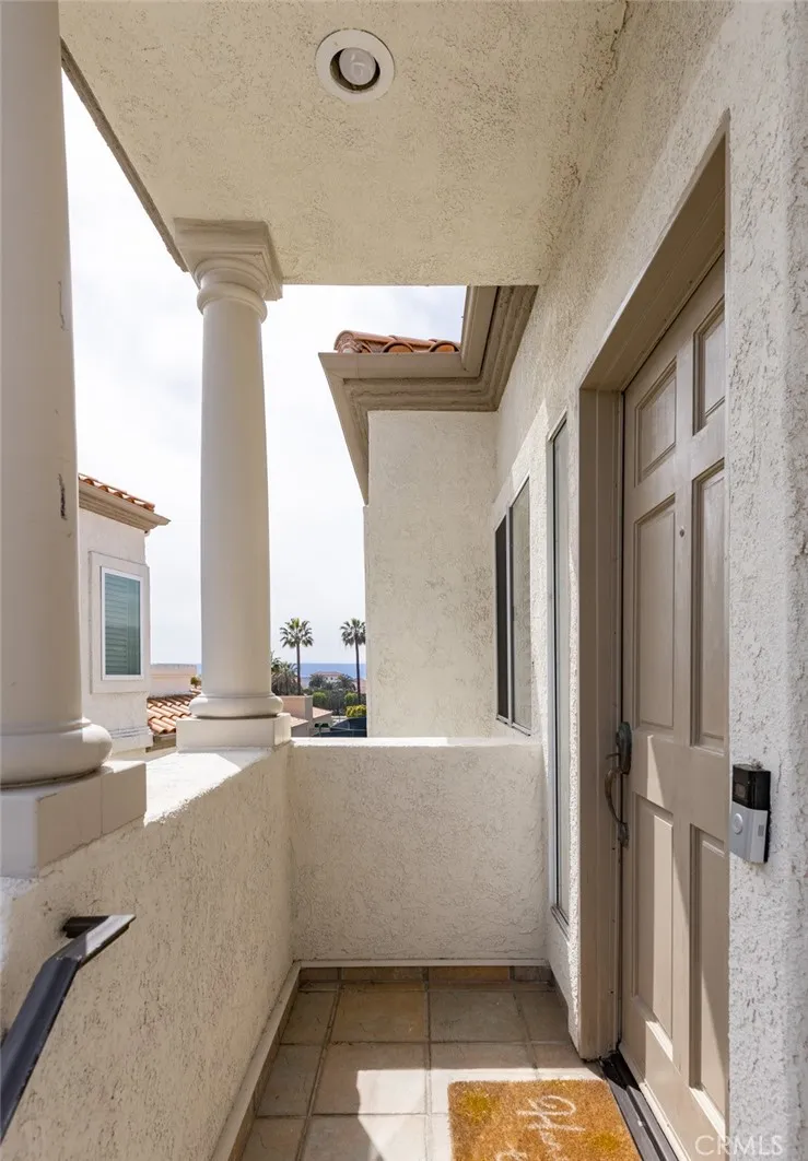 Dana Point, California 92629, United States, 2 Bedrooms Bedrooms, ,2 BathroomsBathrooms,Residential,Active,73006