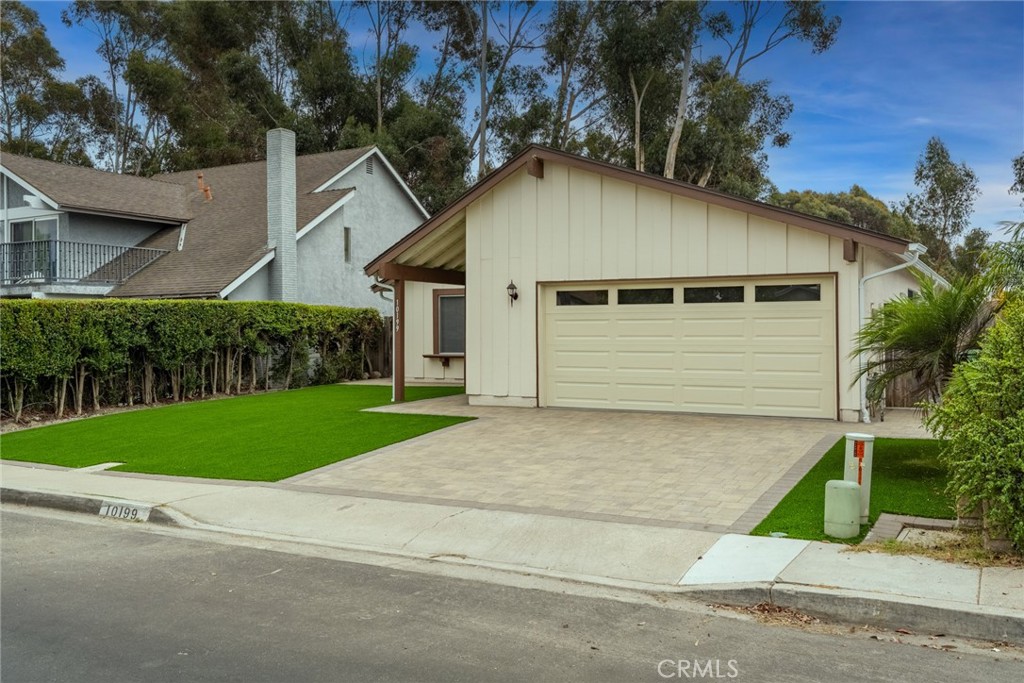 10199 Zapata Avenue