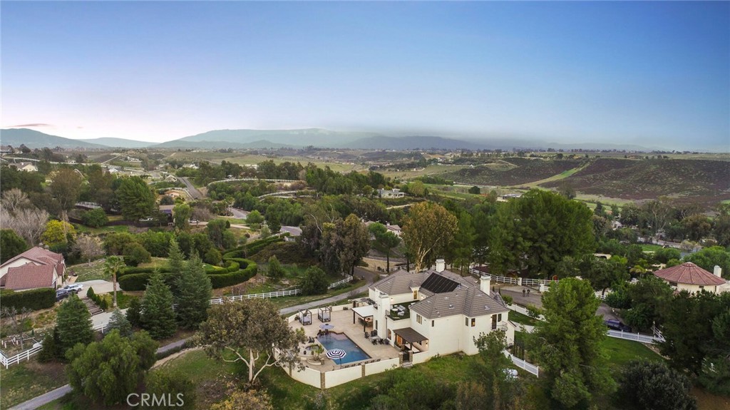 33120 Vino Way