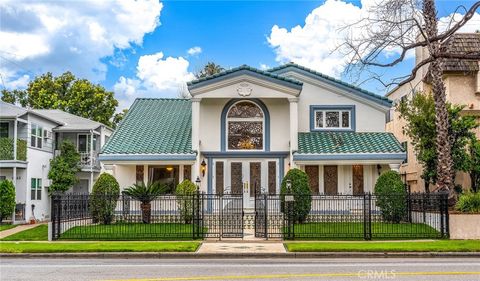 A home in Studio City