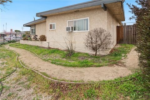 Photo of 3402 W Danbrook Avenue, Anaheim, CA 92804 (MLS # PW25075816)