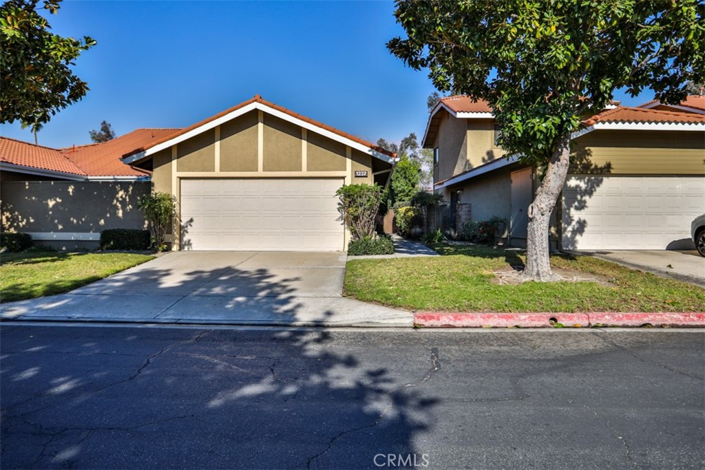 1237 UPLAND HILLS Drive
