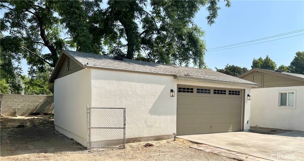 Photo 4 of 15 of 14292 Jurupa Avenue house