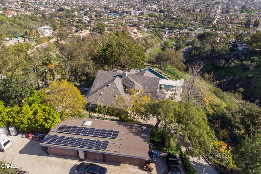 Photo 9 of 36 of 650 W Highland Drive house