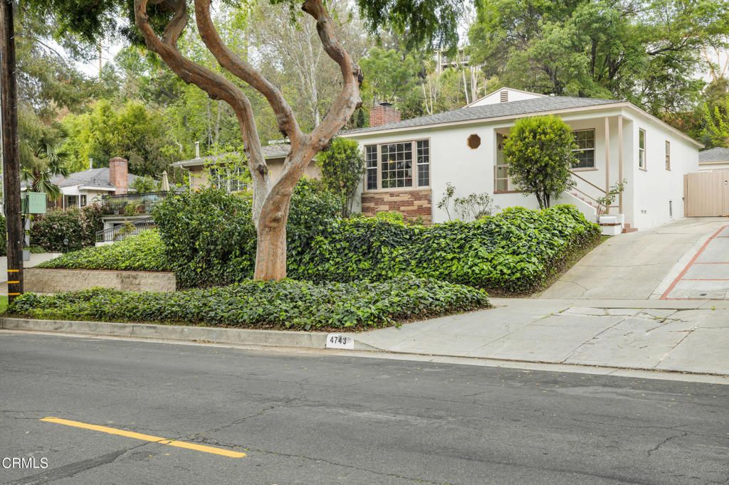 listing image 0