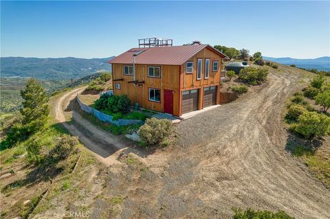 A home in Clearlake Oaks