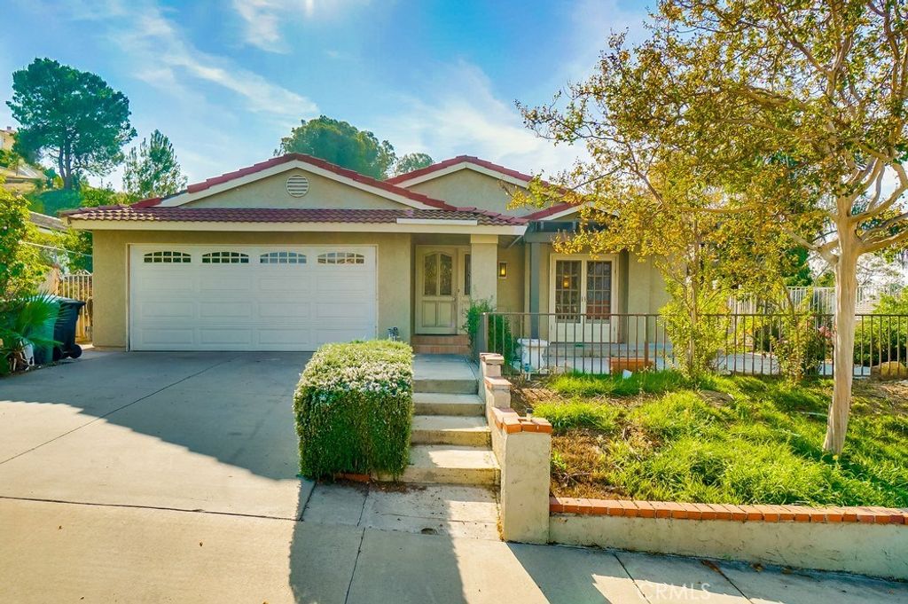 listing image 130724394146858383363