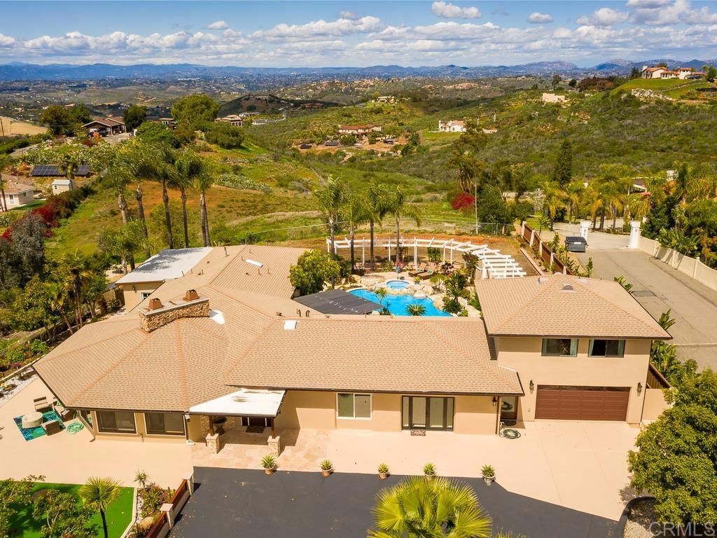 listing image 130722659167930514348