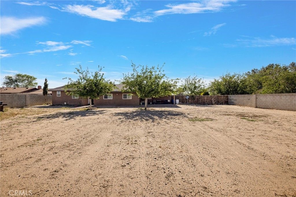 listing image 130724419894296060464
