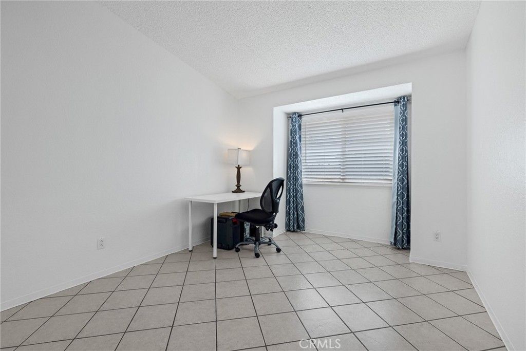 listing image 130727001285635568871