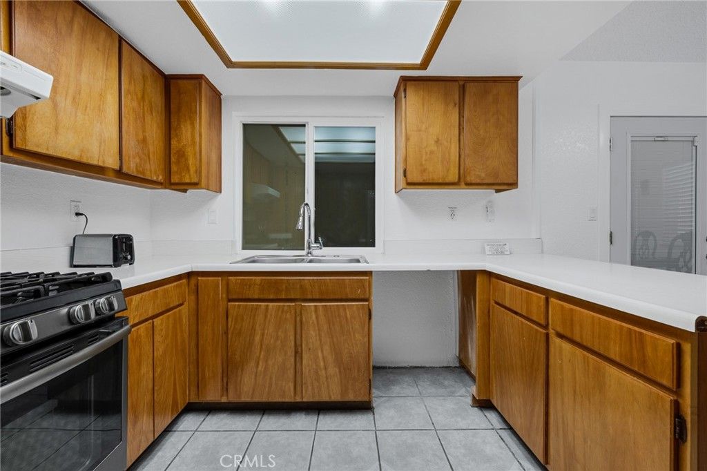 listing image 130725891912138699882