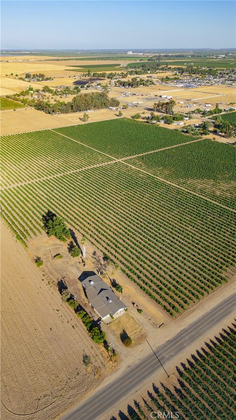 A home in Madera