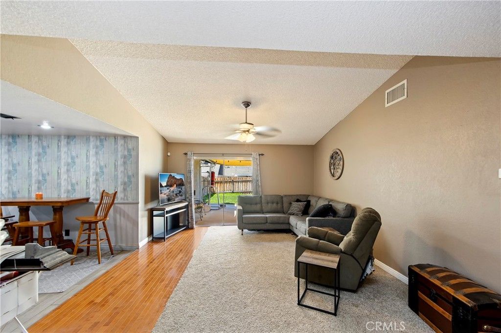 listing image 130721885664442722541
