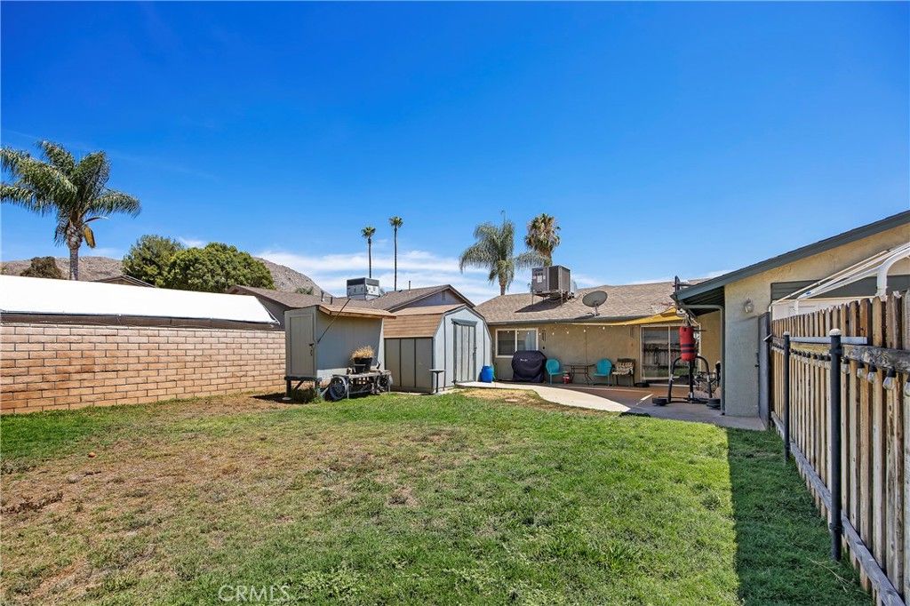 listing image 130723426737306001720
