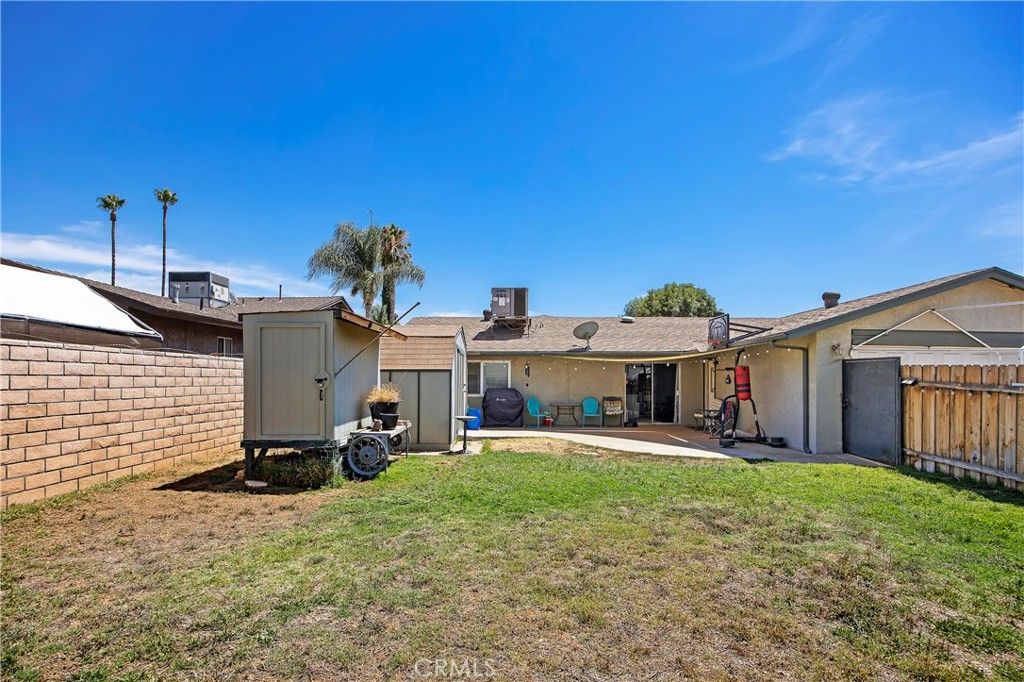 listing image 130723279917572505077