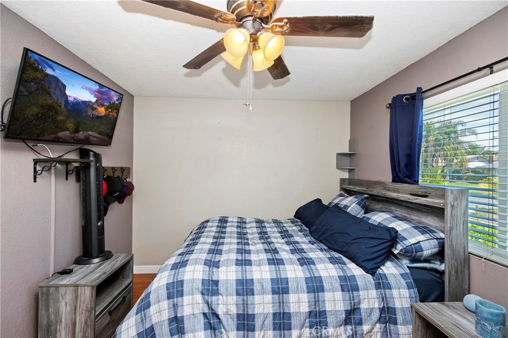 listing image 130728364167607750067
