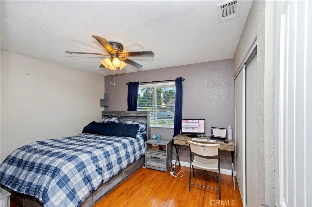 listing image 130722223896761082680