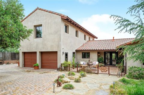 10686 Meads Orange CA 92869