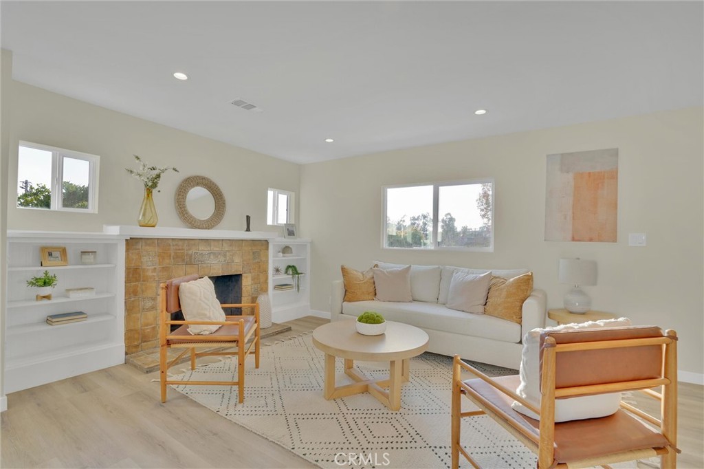 View Los Angeles, CA 90041 house