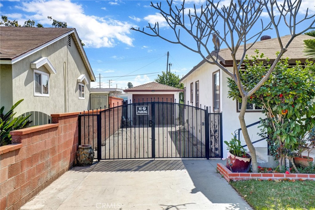 11412 Rives Avenue