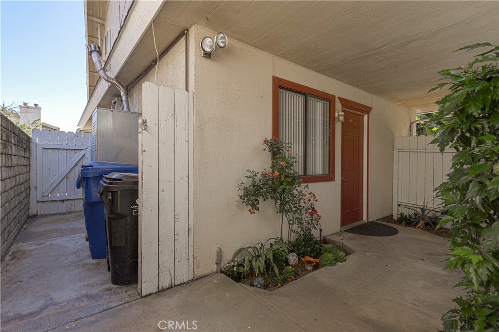 Photo 20 of 44 of 19314 Valerio Street house