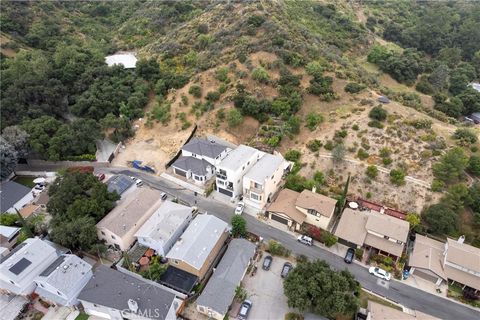 A home in Tujunga